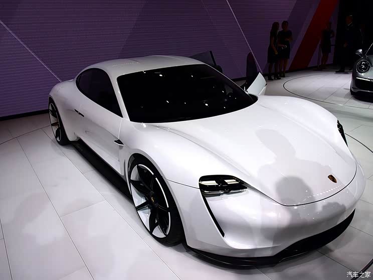 Porsche Mission E 2015 Concept