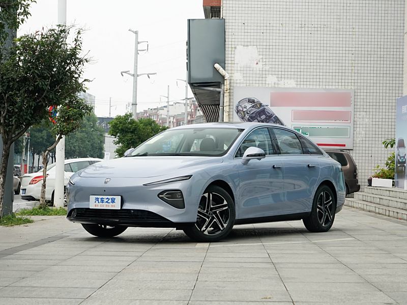 成都荣威D7汽车最新价格10.58万，降价狂欢，报价优惠2万，数量有限