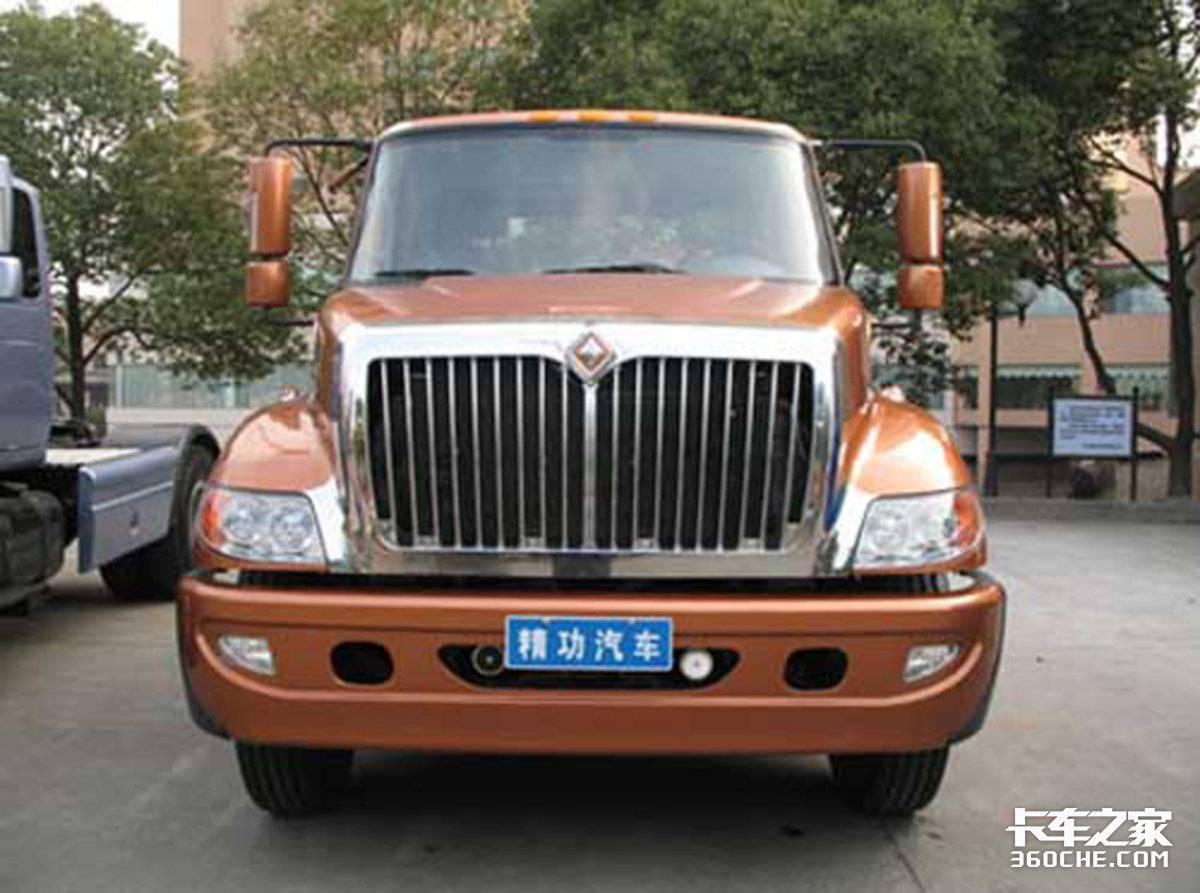 The forerunner of jinggong voyage domestic high-end long-headed heavy trucks