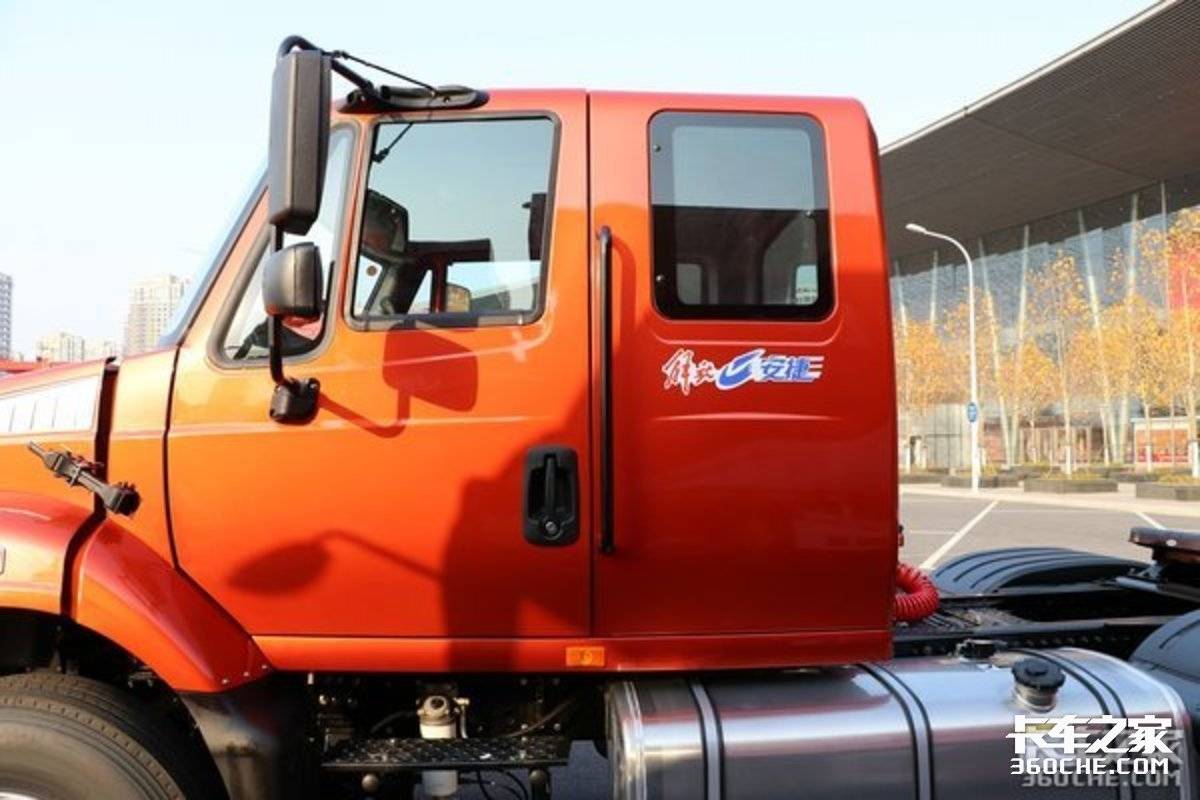 The forerunner of jinggong voyage domestic high-end long-headed heavy trucks